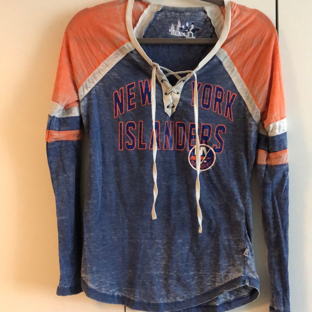 NY Islanders Lace up T-Shirt
